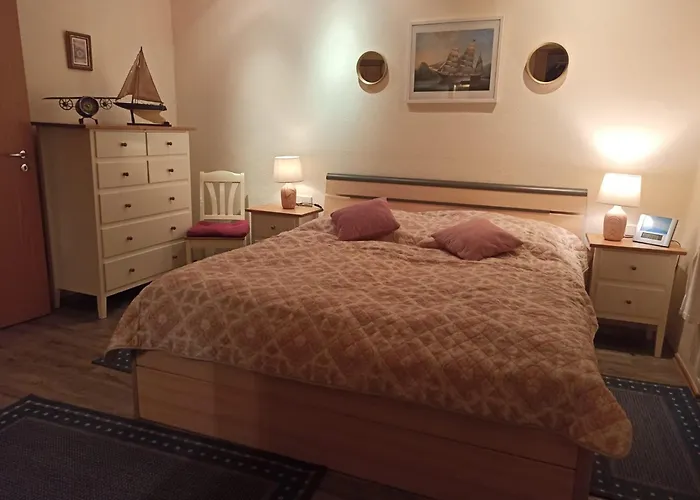 Unschlagbarer Ostseeblick Fuerstenhof 102 *